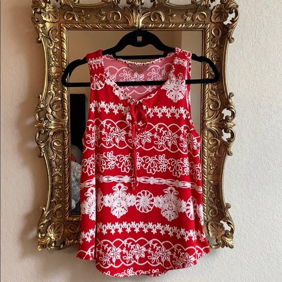 Red and White Tank - Picture 1 of 3